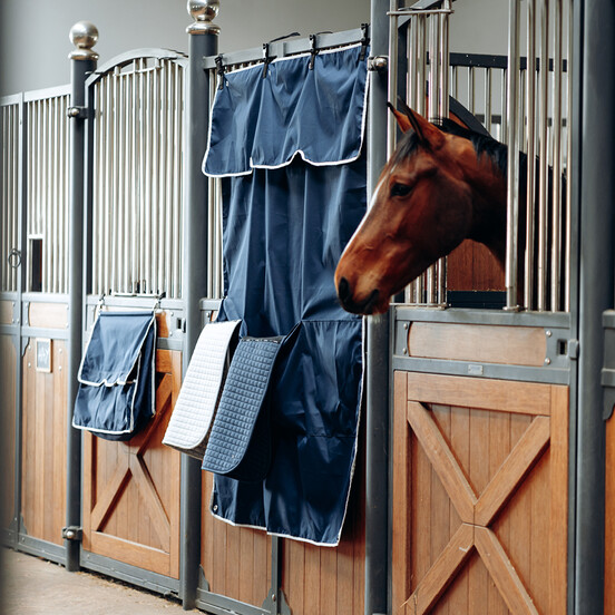 Stable Equipement
