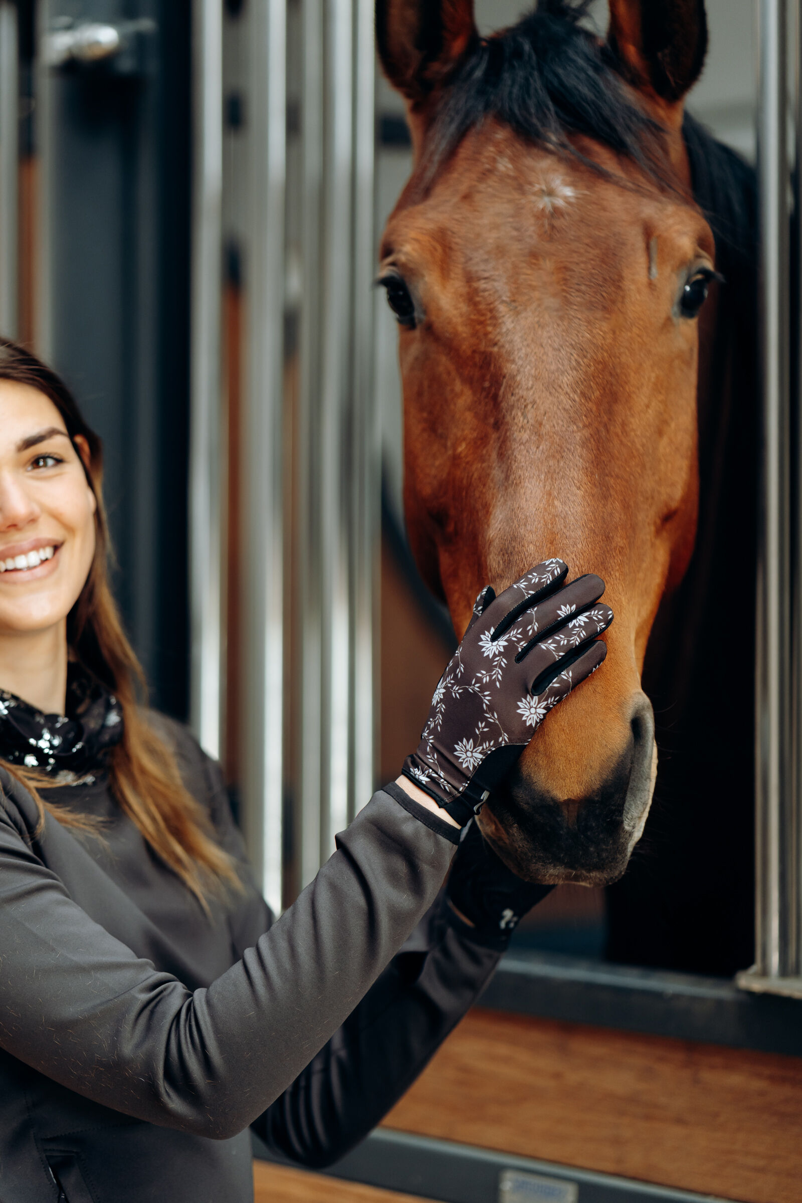 Horze Edina Women s Printed Riding Gloves