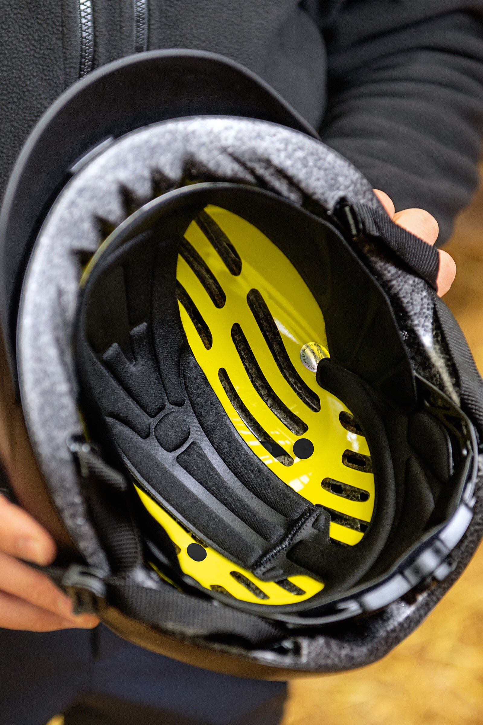 Uvex mips online helmet