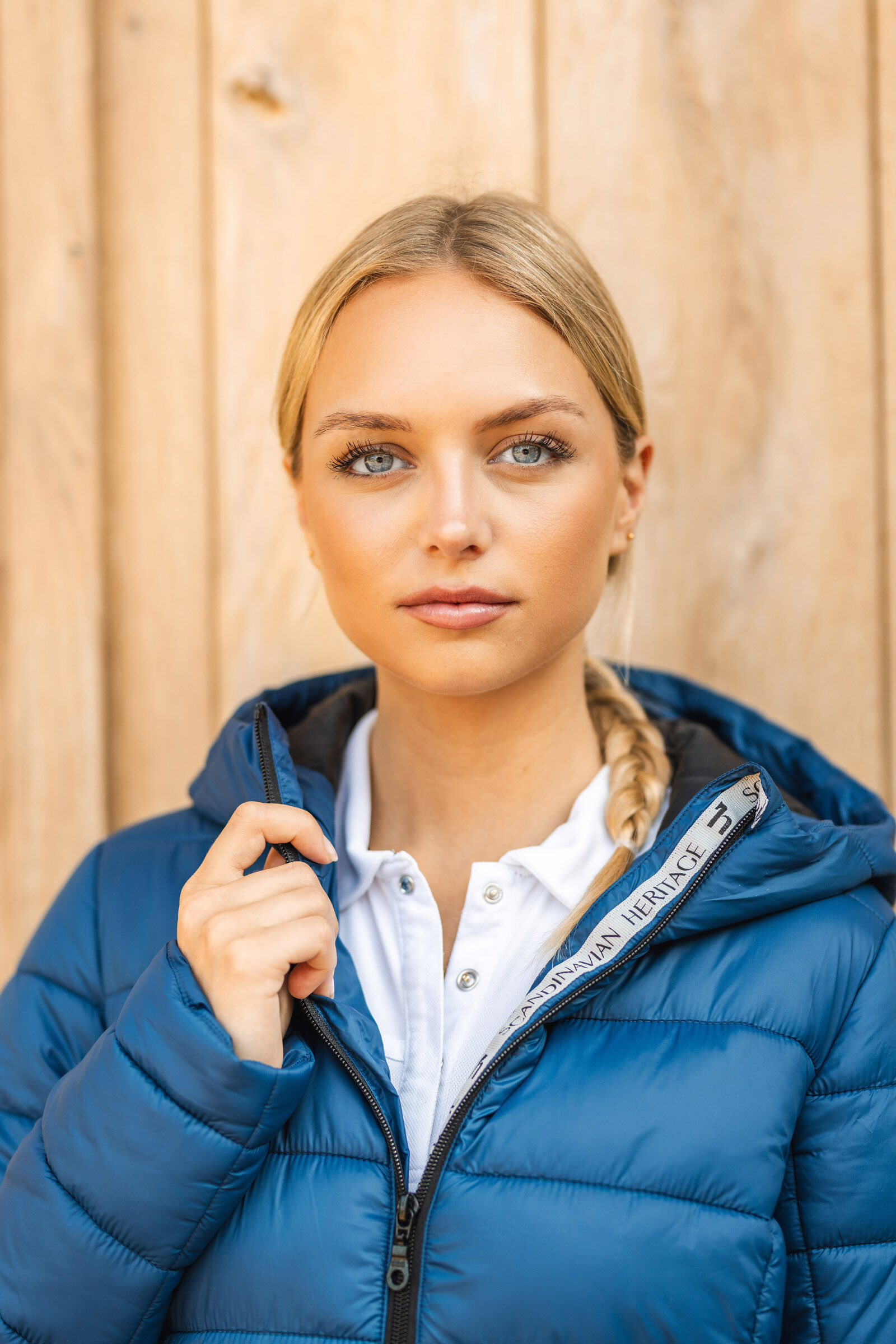 Womens light new arrivals padded jacket