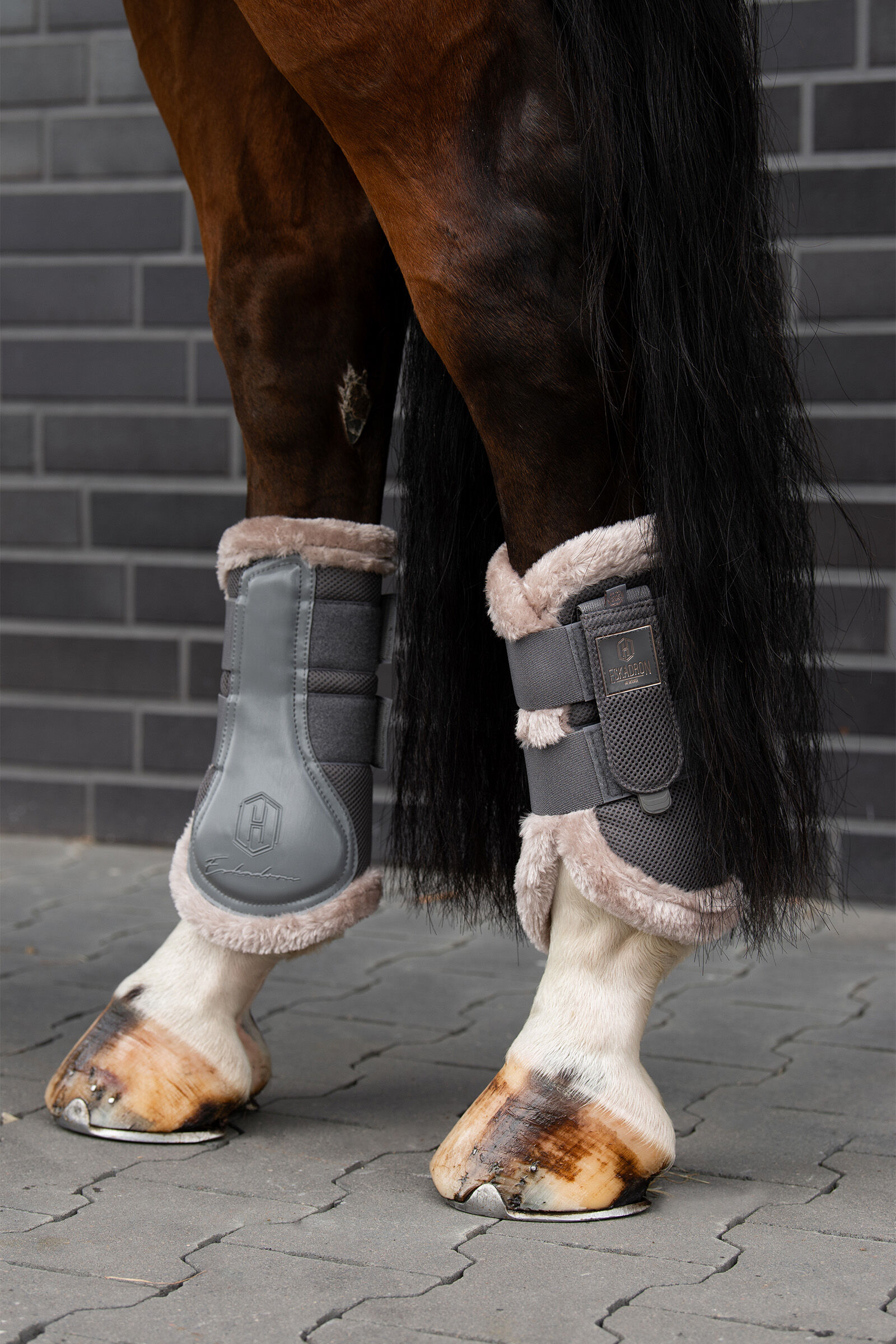 Eskadron faux fur tendon top boots