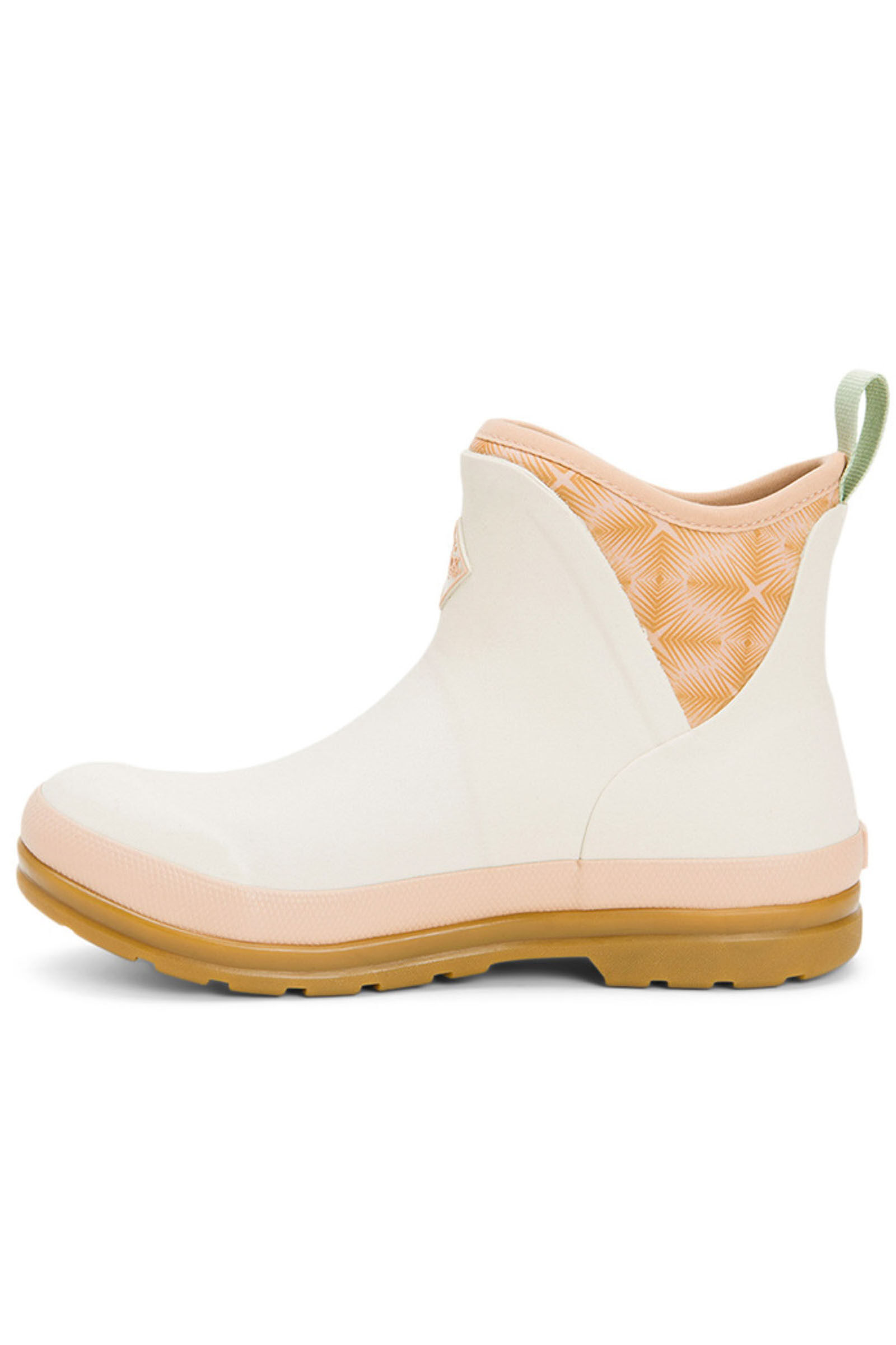 Womens short muck boots on sale