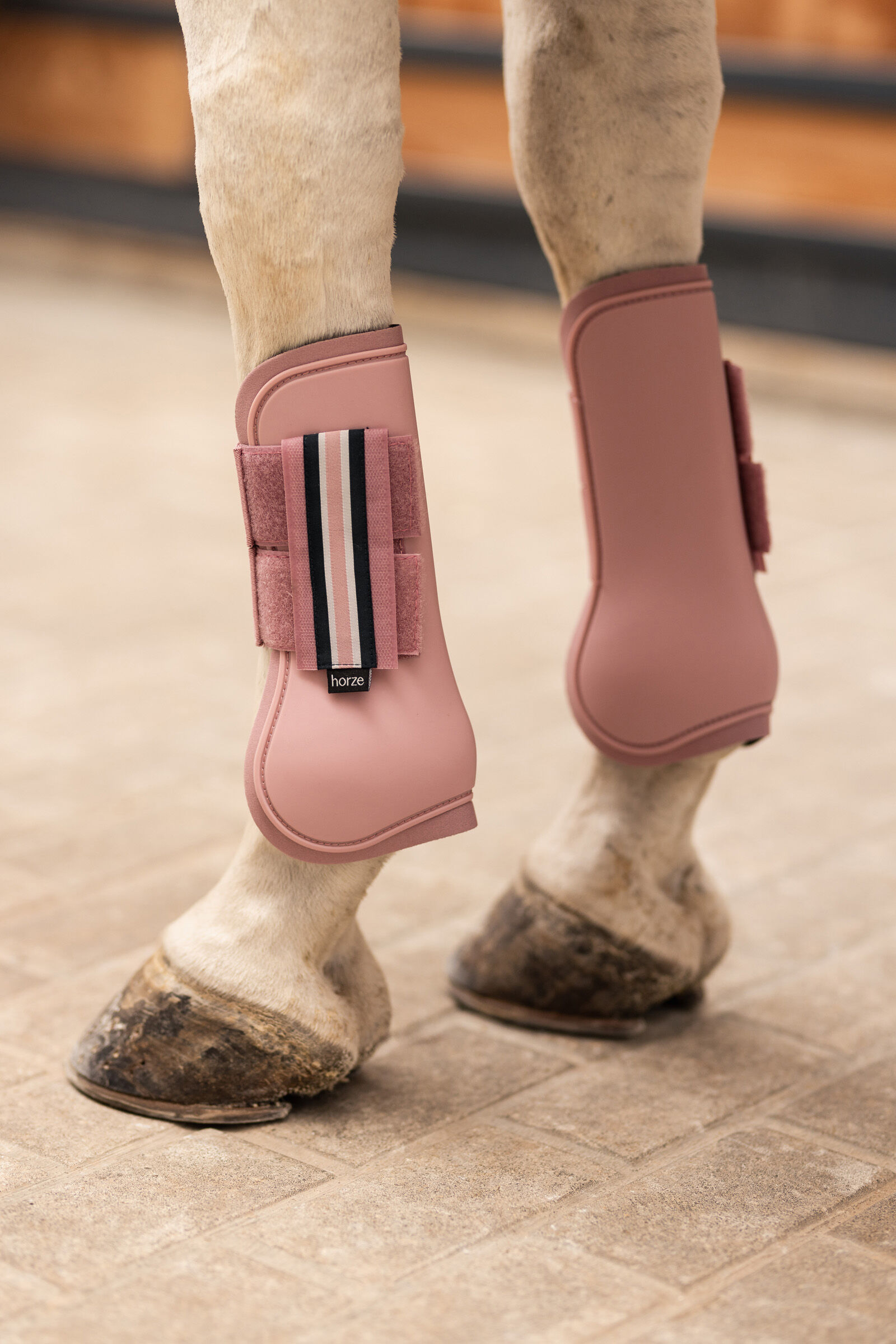 Buy Horze Adepto Tendon Boots horze.eu