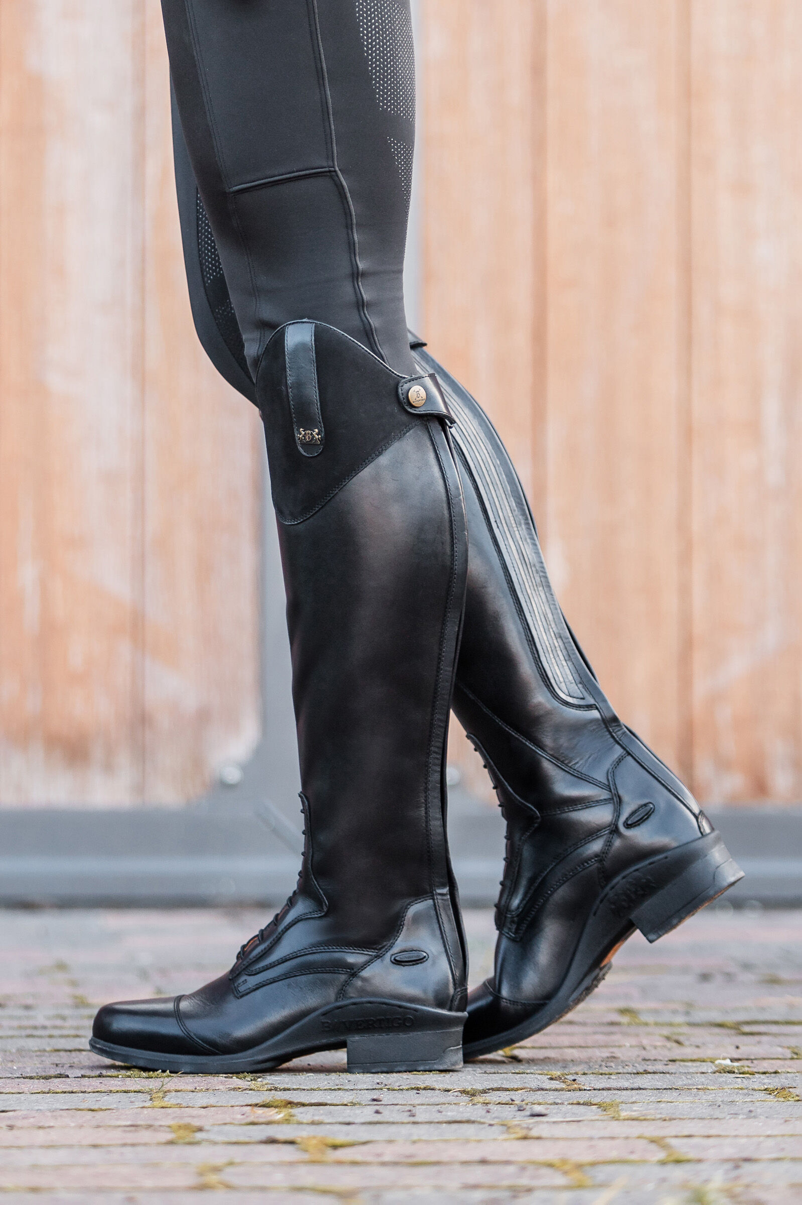 Vertigo boots sales