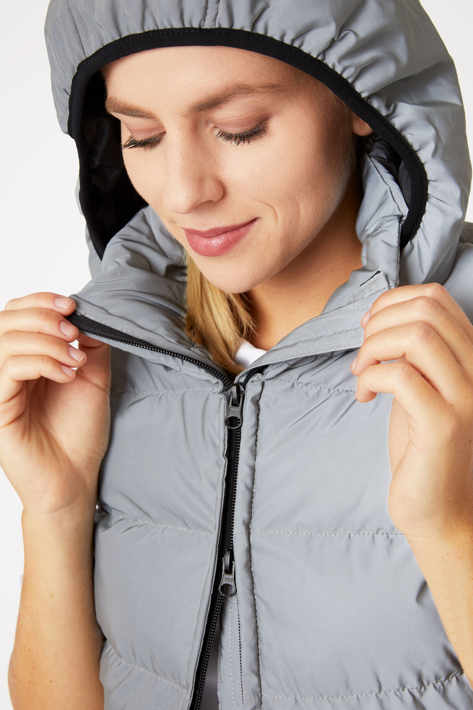 Reflective clearance puffer vest