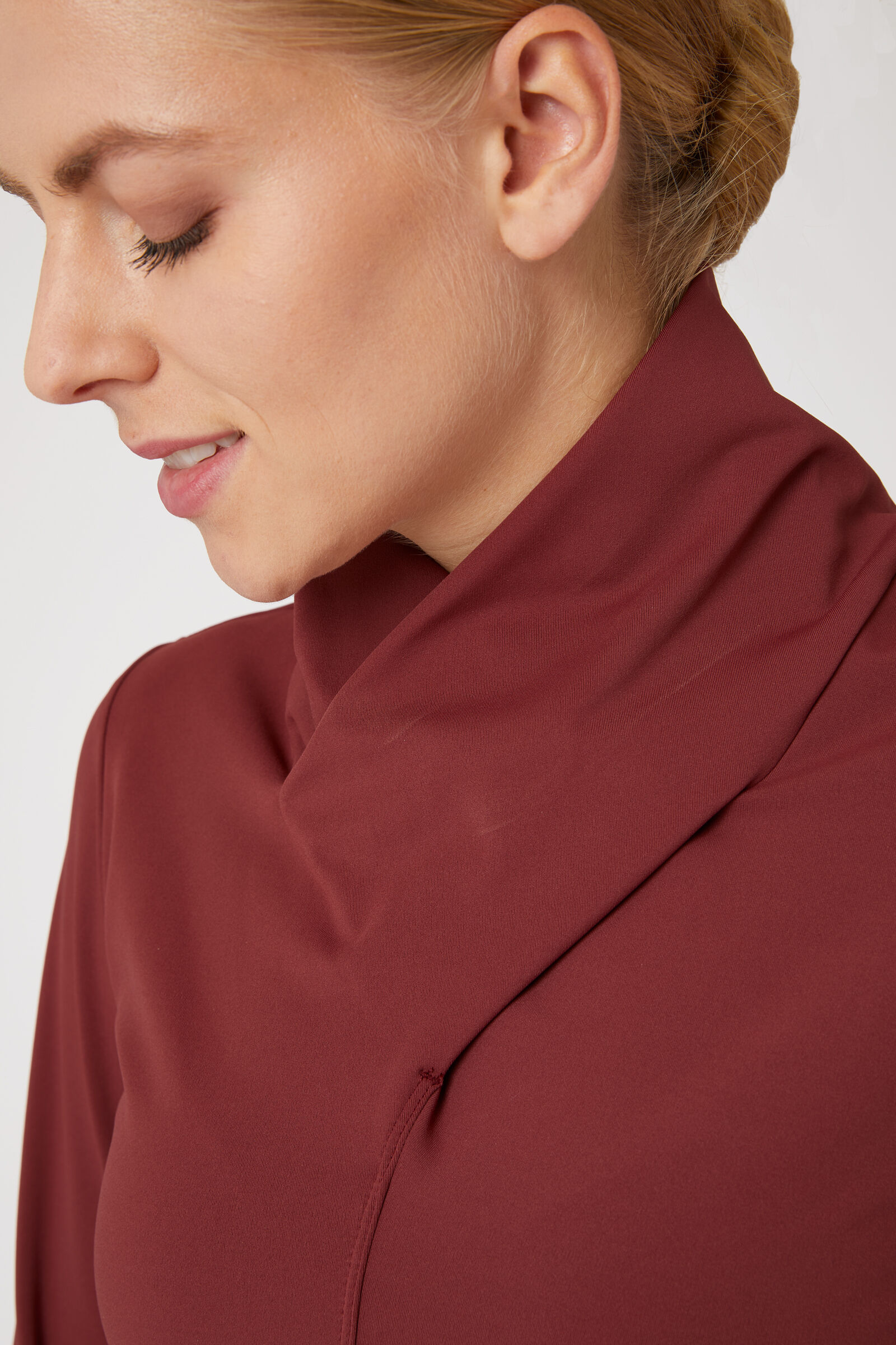 Buy Horze Raquel Women s Training Shirt with High Neck horze.eu