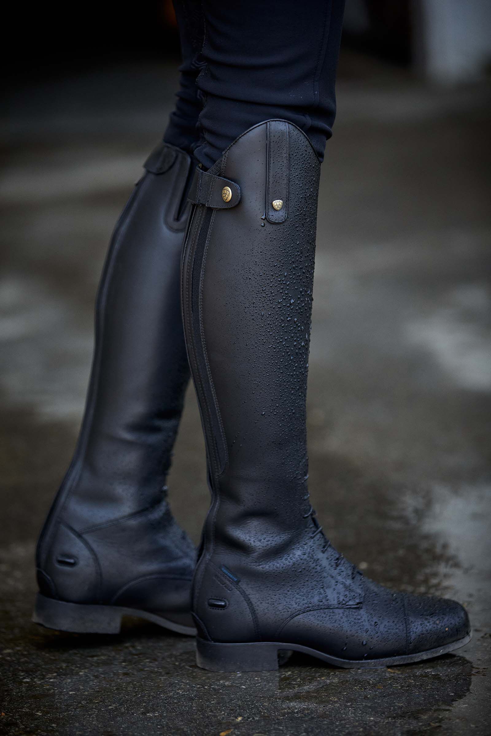 Insulated sale ariat boots
