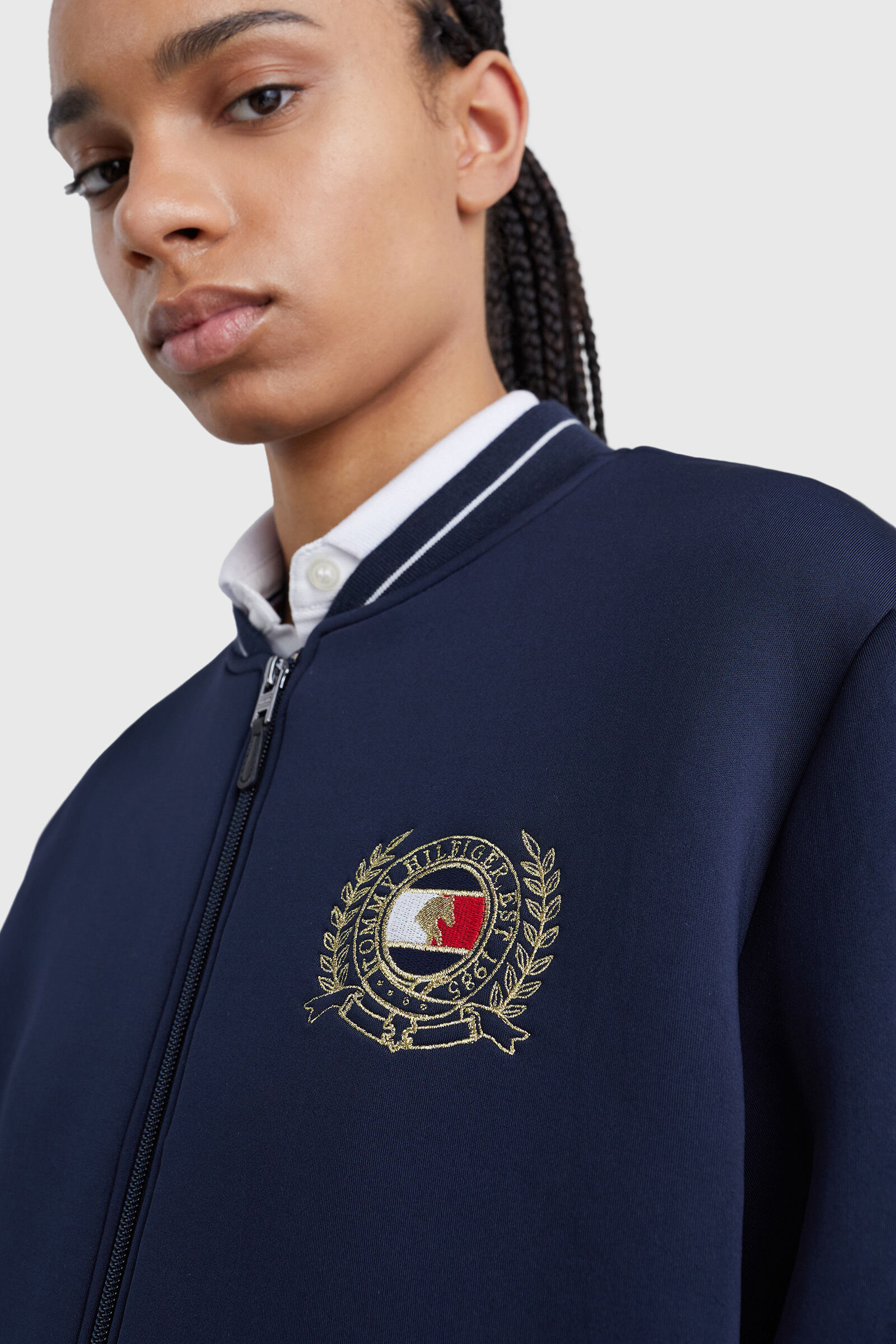 Tommy crest sales