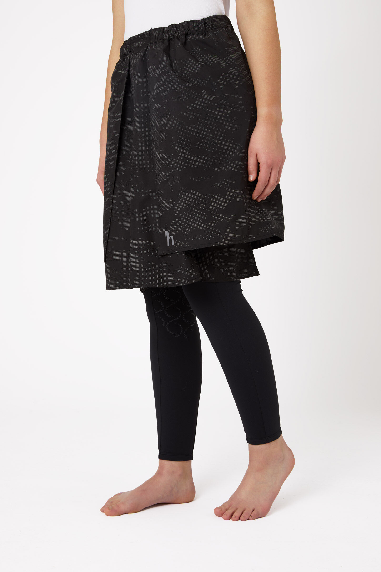 Buy Horze Camo Luminox Reflective Skirt for Women horze.eu