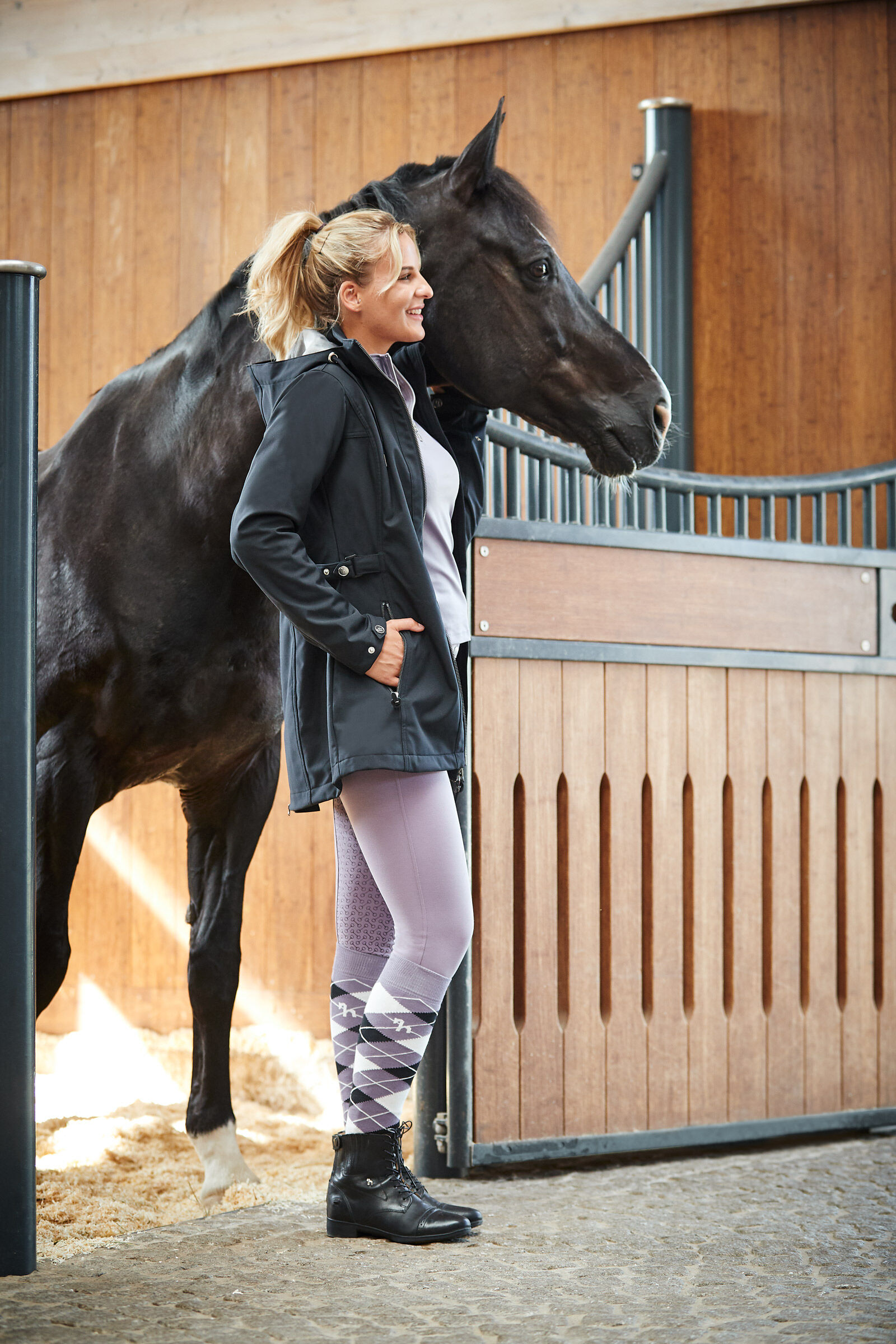 Horze hotsell softshell jacket