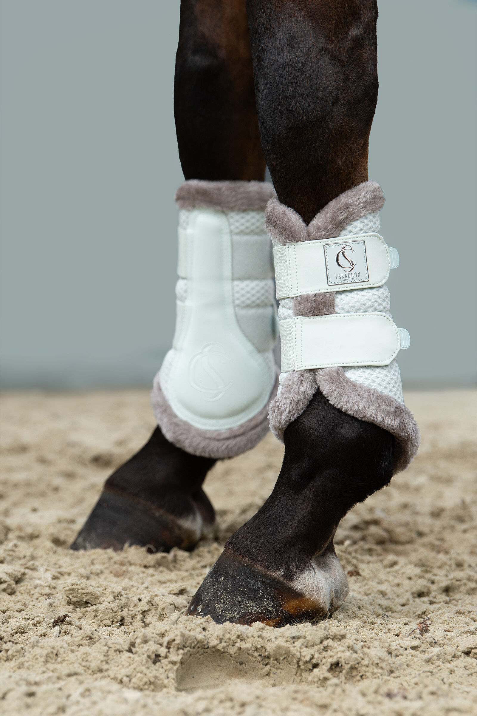Buy Eskadron Classic Sports Tendon Boots Mesh Fauxfur SS24 horze.eu